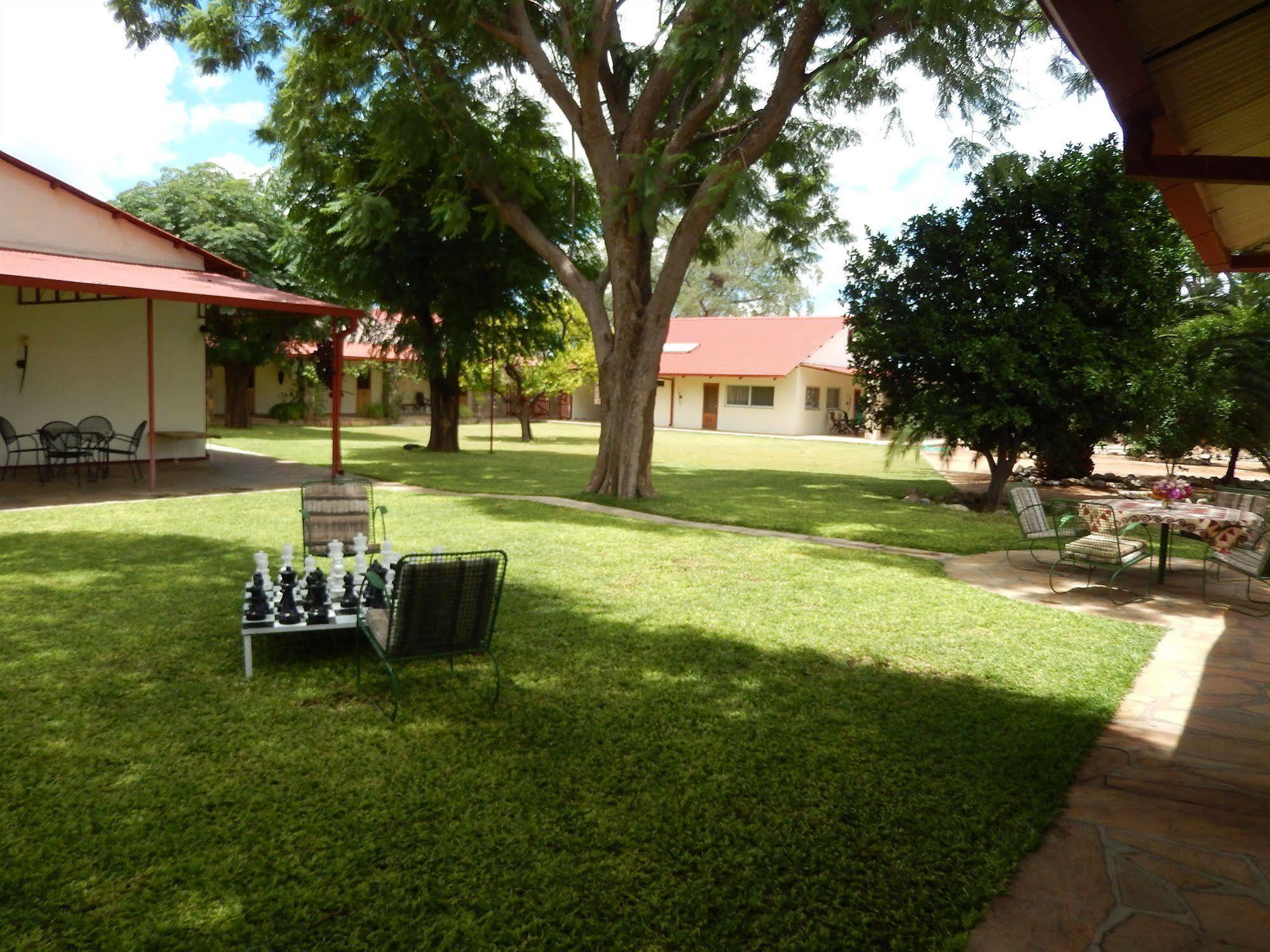 Dornhuegel Guestfarm Hotel Grootfontein Bagian luar foto